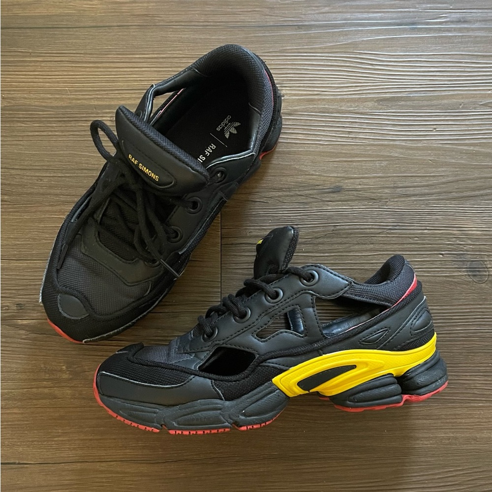 Adidas × Raf Simons Replicant Ozweego “Belgium” Sneakers